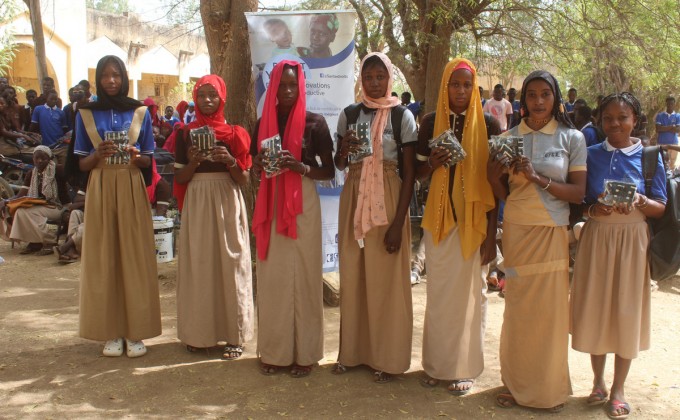 Mali - Mise à disposition de kits d'hygiène menstruelle pour les adolescentes dans plusieurs lycées.